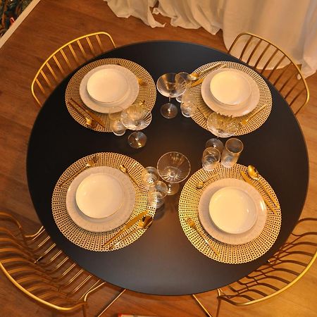 Elegante Appartamento Milano Luaran gambar
